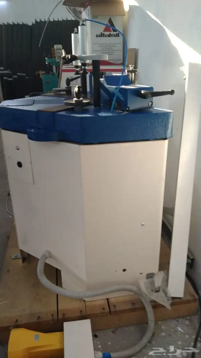 مكبس كريمبنج ايطالي للبيع استعمال شهر واحد بحالة الوكالة 1