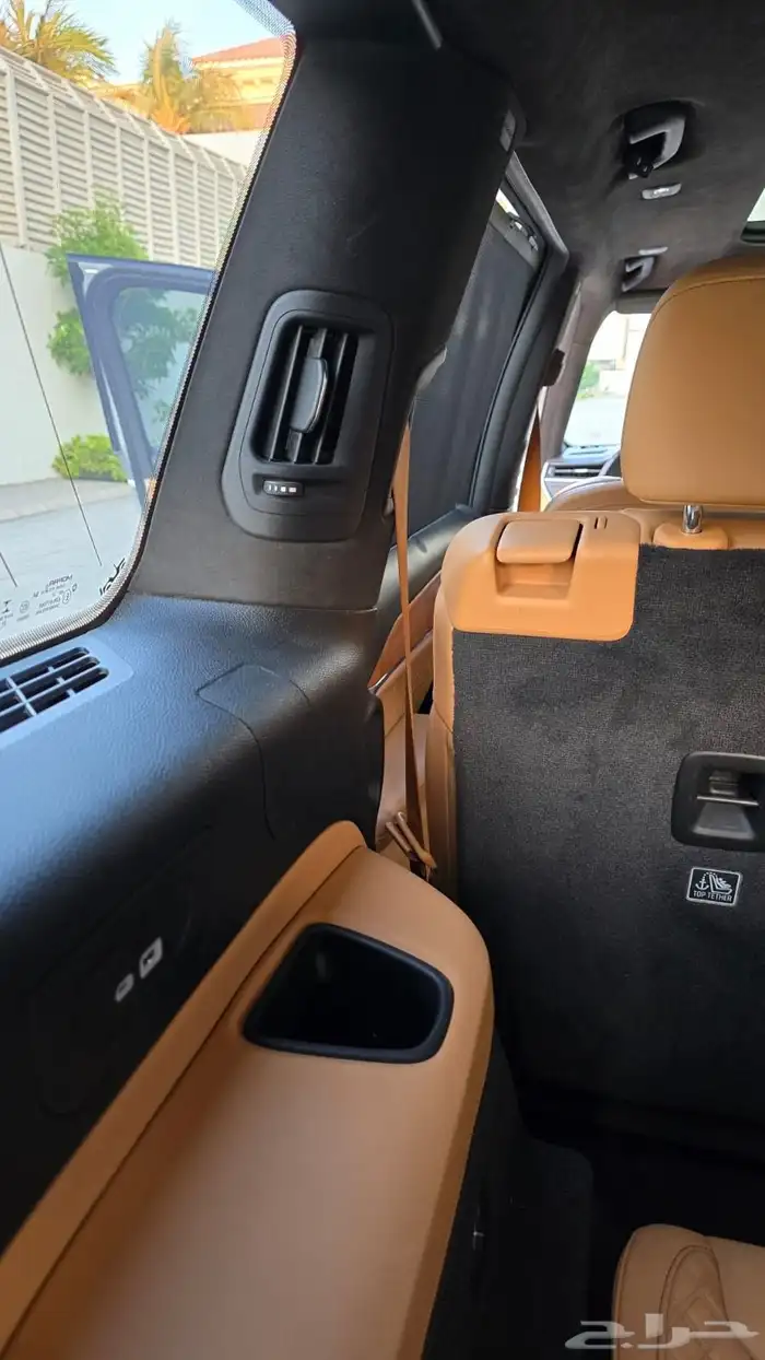 جيب جراند شروكي ساميت 2021 ضمان و صيانه مجانيه 32