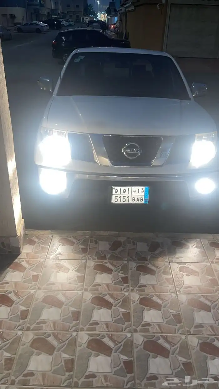 نيسان نافارا 2015 0