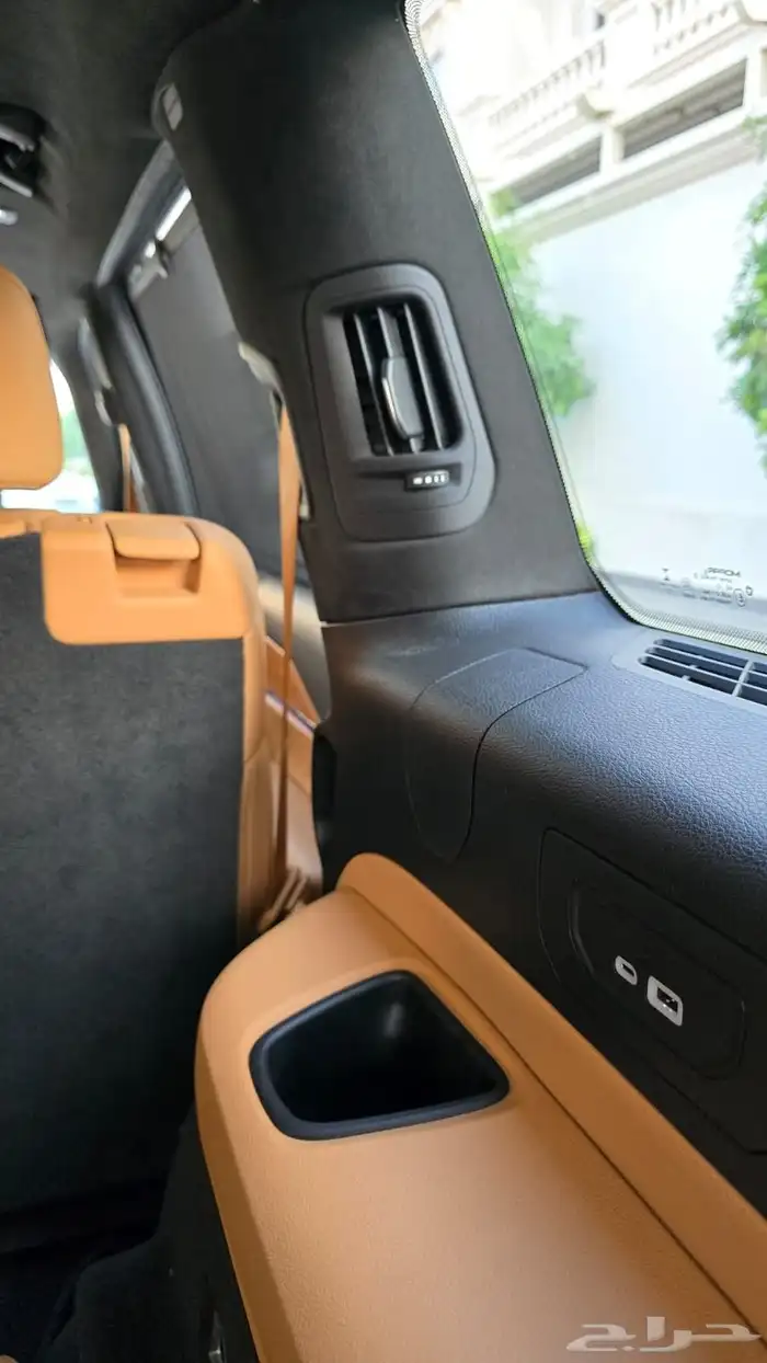 جيب جراند شروكي ساميت 2021 ضمان و صيانه مجانيه 24