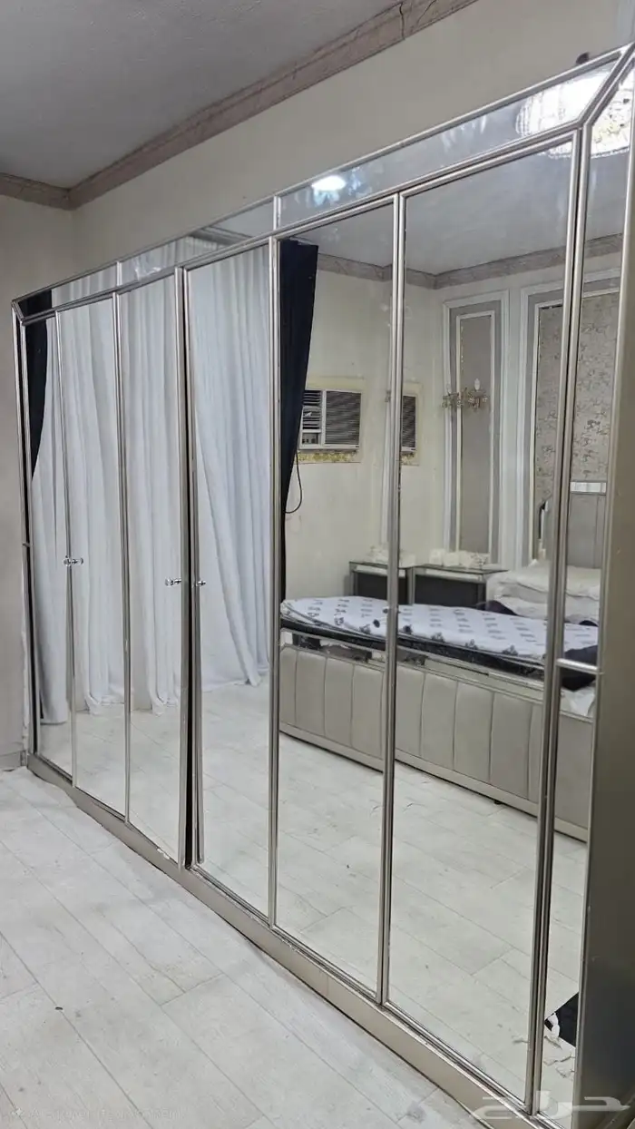 غرقة نوم للبيع بحالة جيدة 2