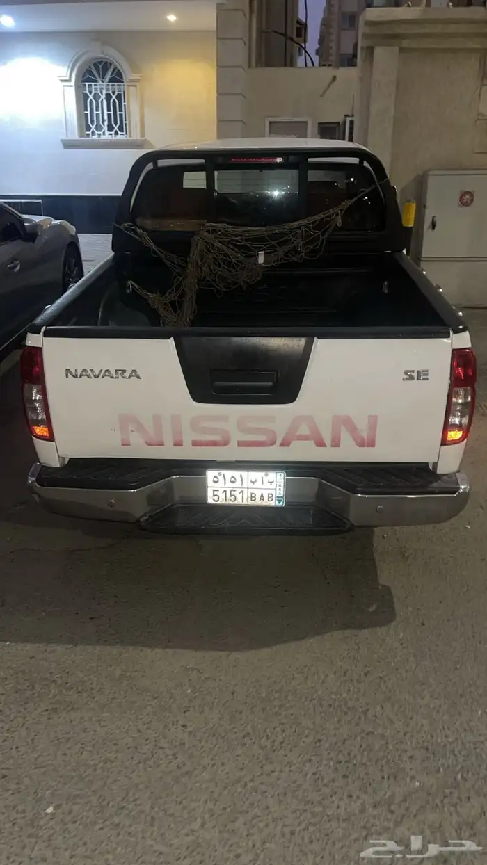 نيسان نافارا 2015 2