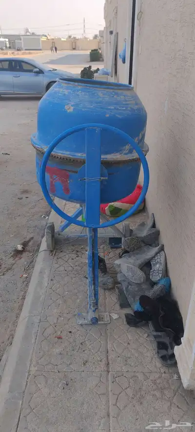 Blue Portable Concrete Mixer for Sale. In good working condi index