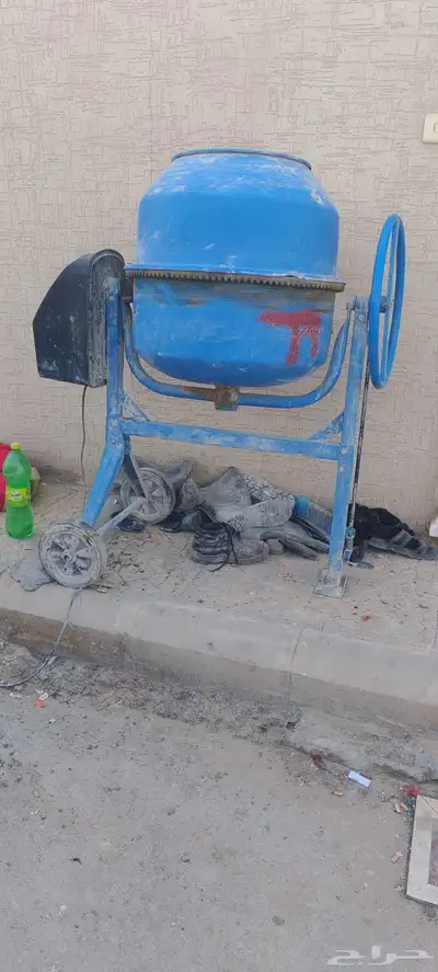 Blue Portable Concrete Mixer for Sale. In good working condi index