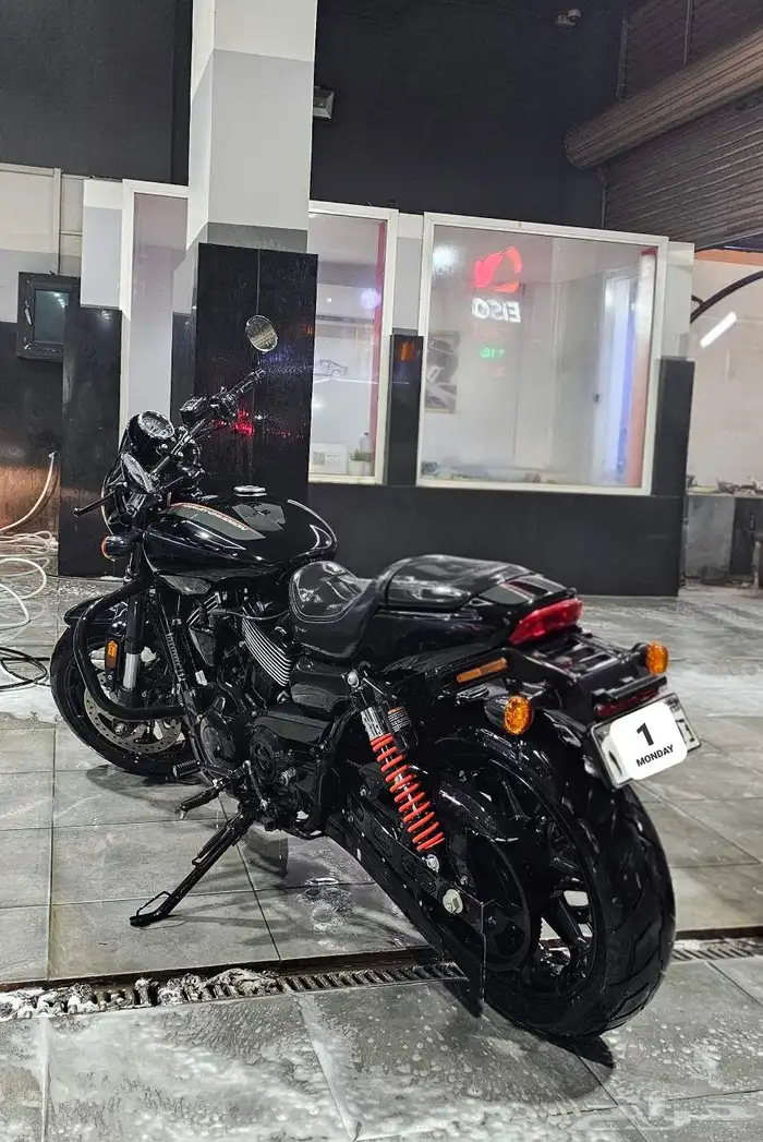 هارلي دافيدسون ستريت رود Harley Davidson streetrod 750 1