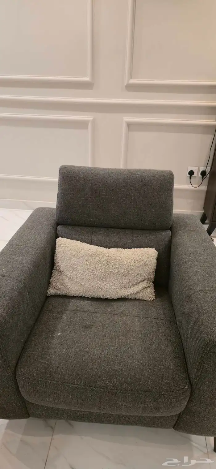 للبيع كنب 3 قطع رصاصي 0