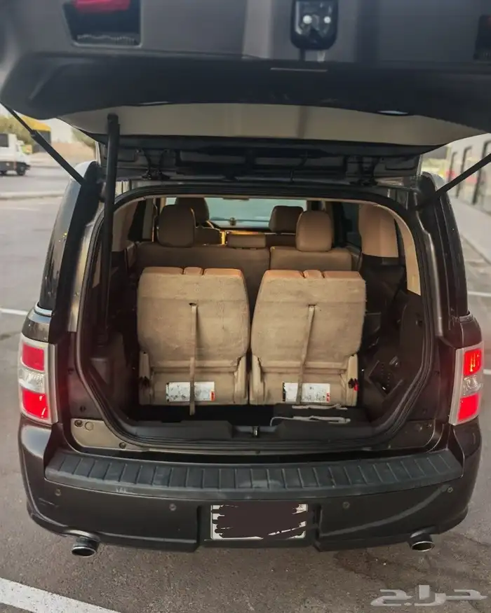 سيارة عائلية فورد فلكس 2015 9