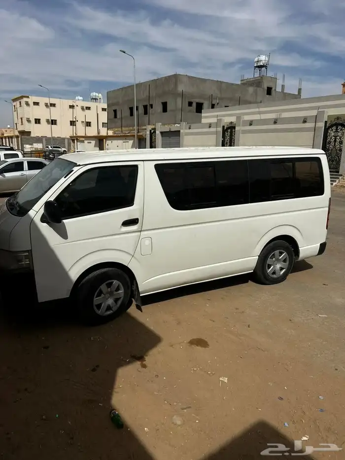 باص تويوتا هايس 15 راكب 0