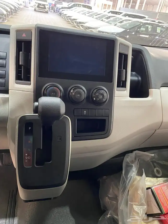 باص تويوتا هايس بضاعة سقف مرتفع ديزل 2026 5