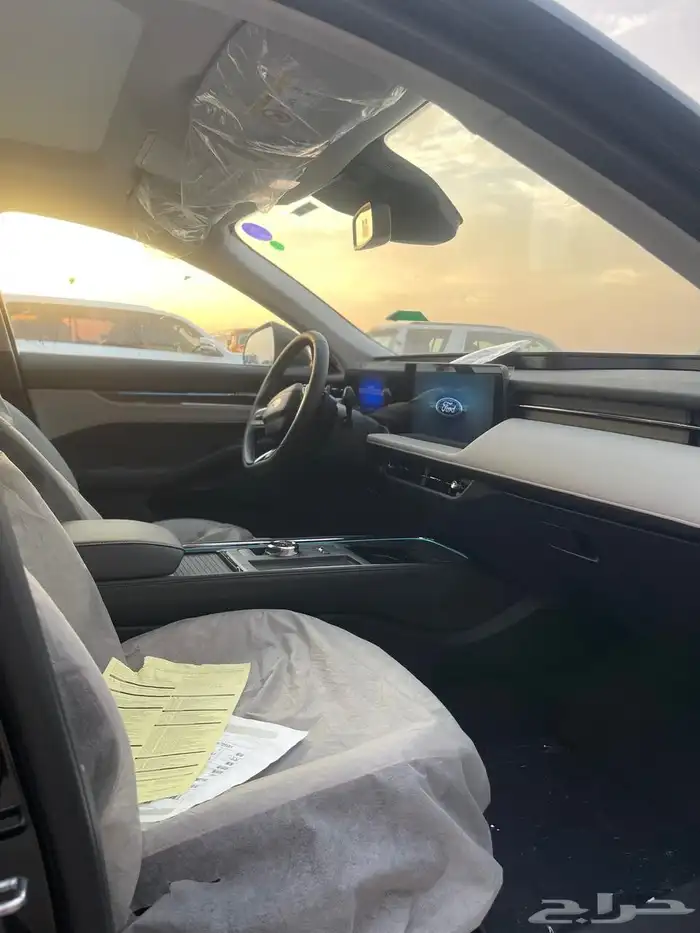 فورد تورس تيتانيوم موديل 2026 3