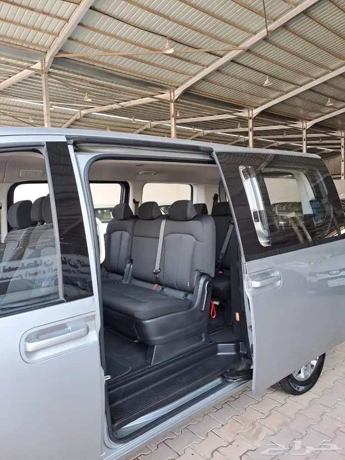 هونداي ستاريا 2022 11