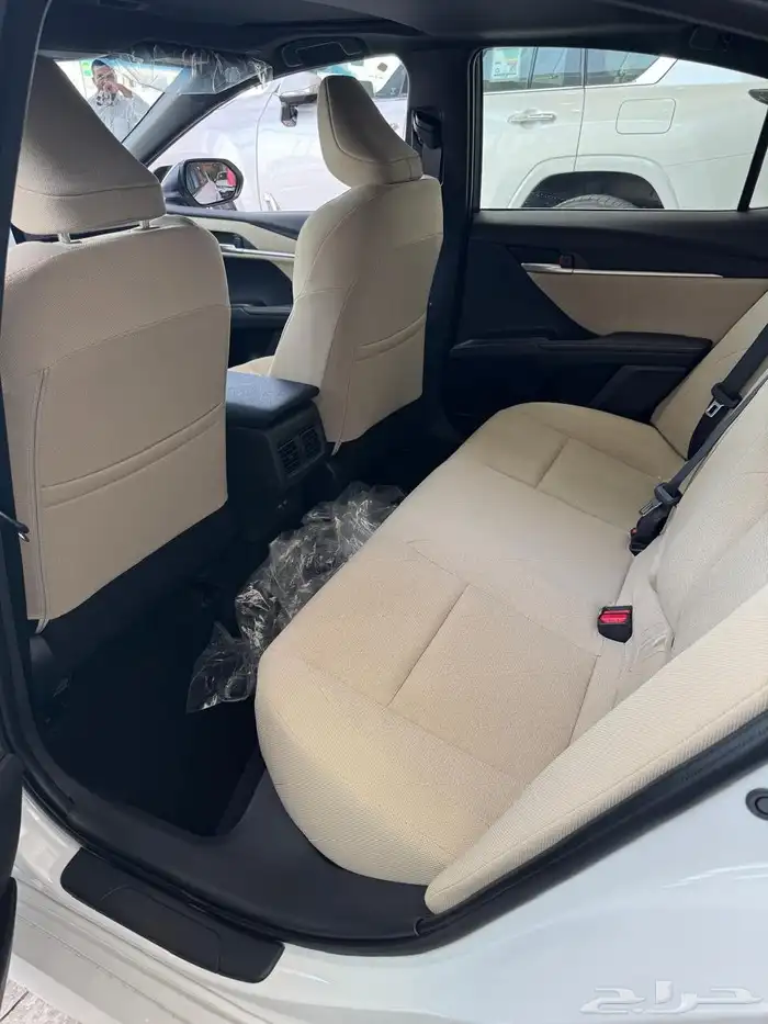 تويوتا كامرى LE 2025 5