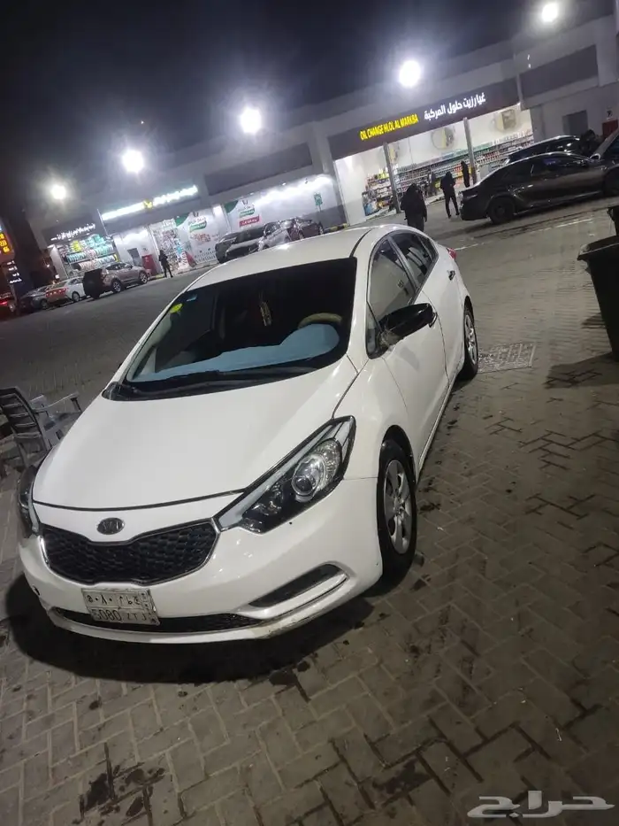 كيا سيراتو 2015 ممتازه لا تحتاج الي شئ للبيع العاجل 0