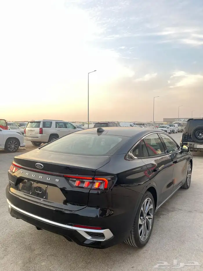 فورد تورس تيتانيوم موديل 2026 10