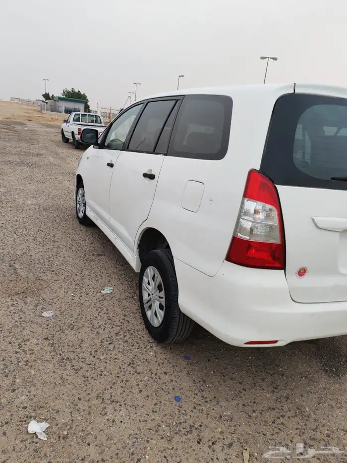 توياتا انوفا قير عادي شد بلد موديل 2013 1