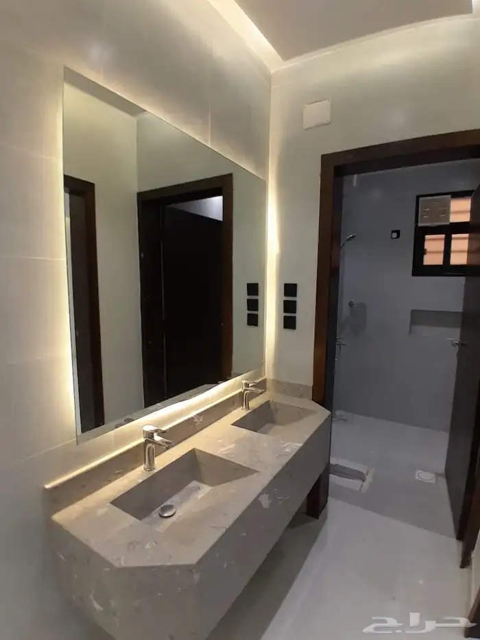 للبيع روف ارضي مع ملحق بمدخل سيارة تشطيبات فاخره بسعر 620الف 6