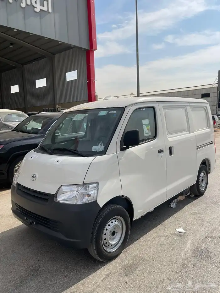 تويوتا فان لايت اس اوتوماتيك بنزين 2025 2