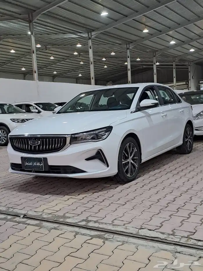 جيلي ام جراند 2023 1