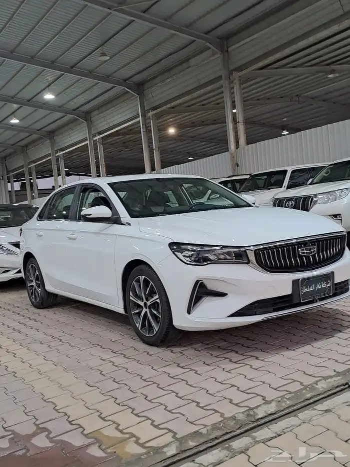 جيلي ام جراند 2023 2