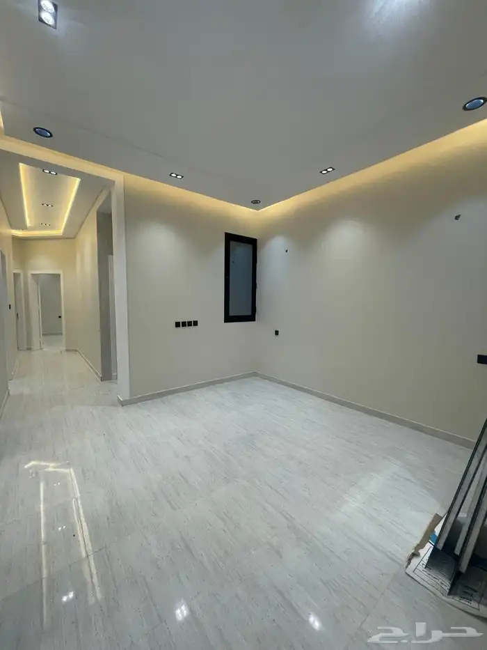 للبيع روف علوي مع ملحق مقابل نادي ضمك تشطيب vip 5