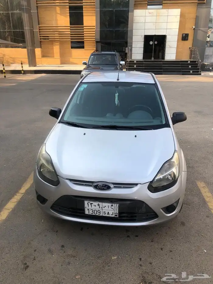 فورد فيجو 2012 بحالة ممتازة 6