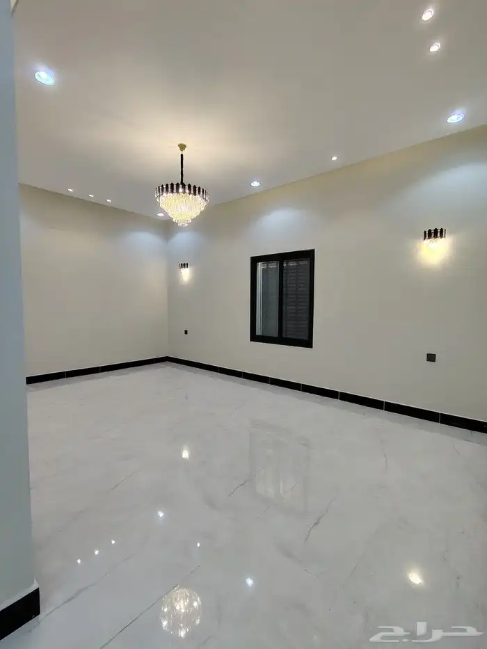 للبيع روف دور تاني مع ملحق شرق خميس مشيط تشطيب مودرنقريبة 8