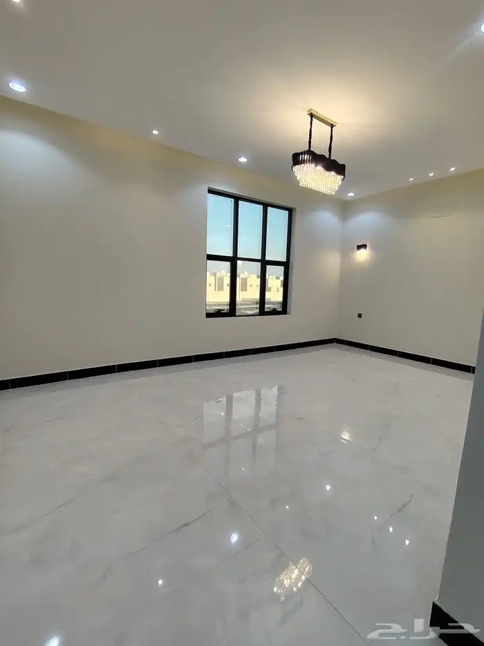 للبيع روف دور تاني مع ملحق شرق خميس مشيط تشطيب مودرنقريبة 14