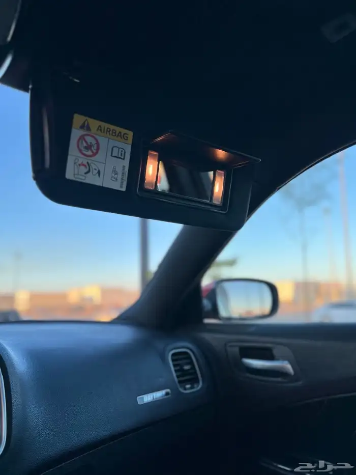 تشارجر ديتونا لون نادر ( قومانقو ) 2017 30