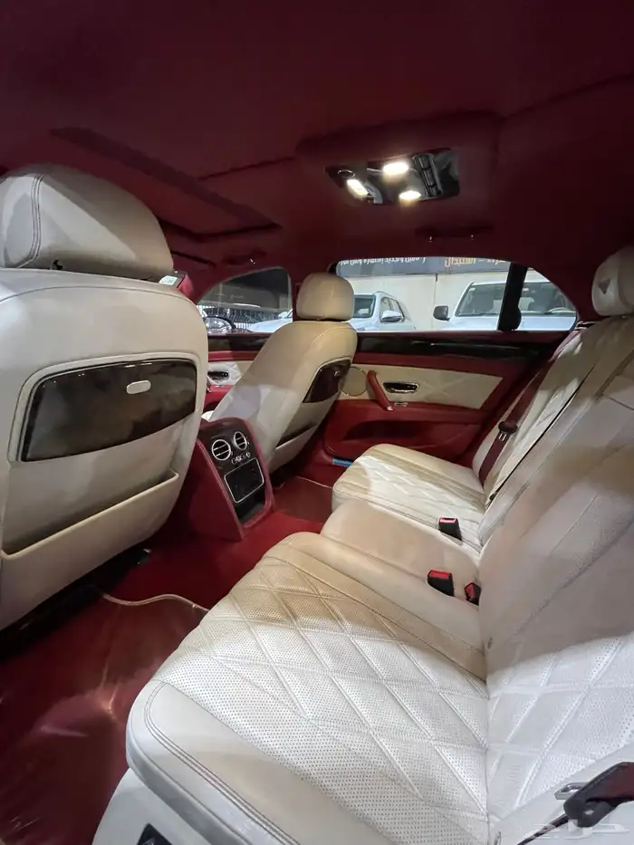 بنتلي فلاينج سبير 2015 30