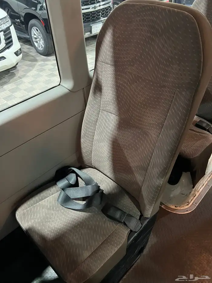 للبيع باص تويوتا كوستر موديل 2020 ديزل 23 راكب 17