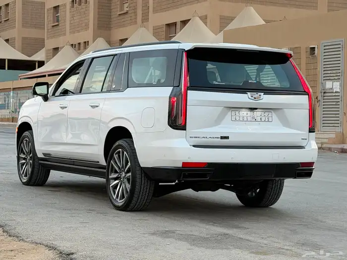 اسكاليد 2021 بلاتينوم طويل اعلى فئة 5