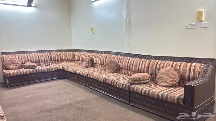 للبيع كنب مستعمل 1