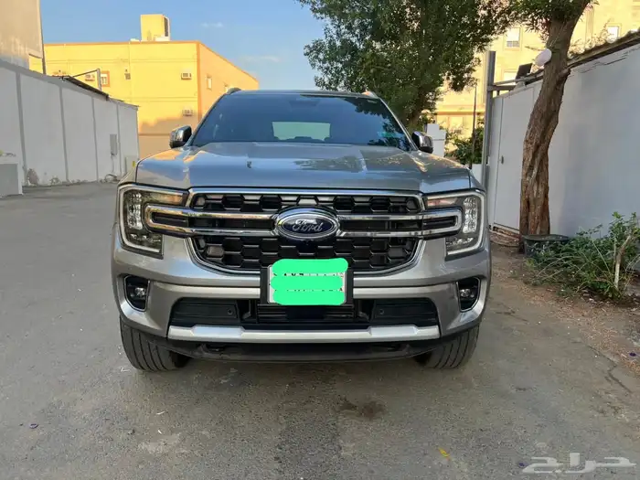 للتنازل   فورد إيفرست 2024 Limited 10