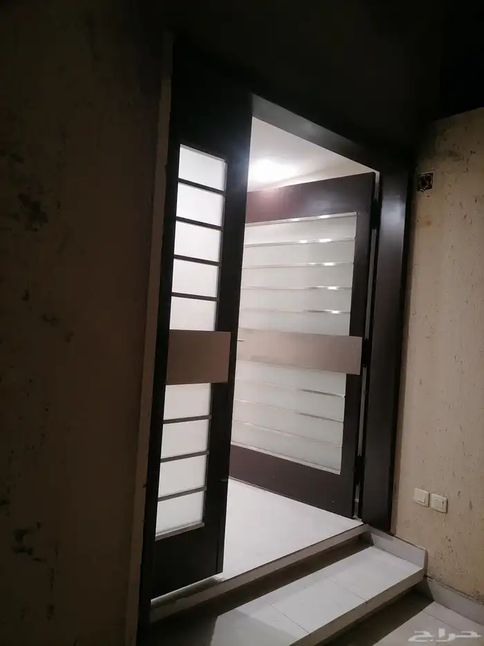 ابواب رش ناري بني غامق 1