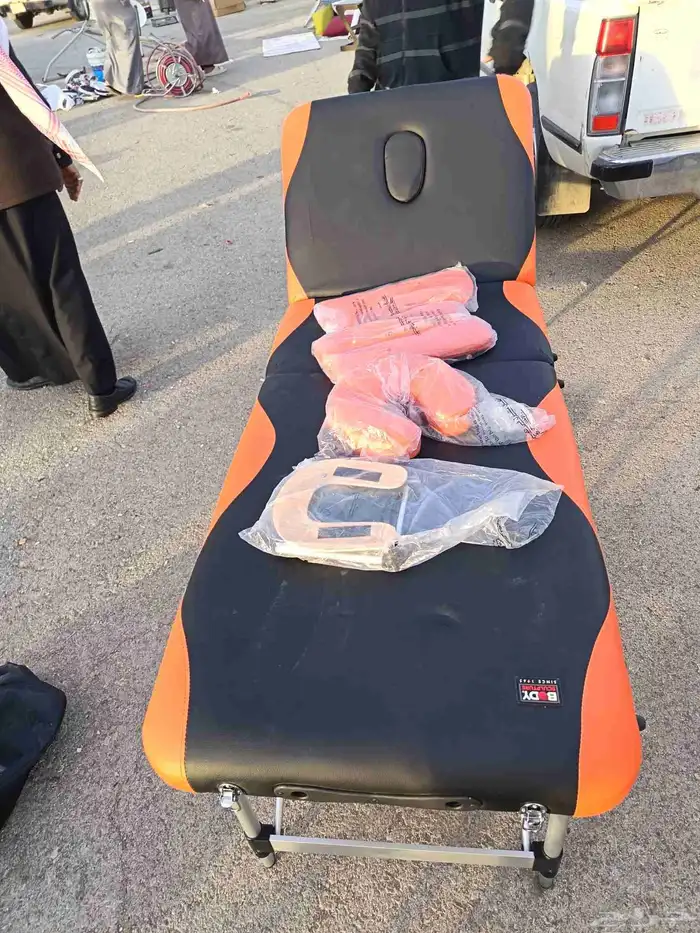 طاولة مساج قابلة للطي بحالة ممتازة 3