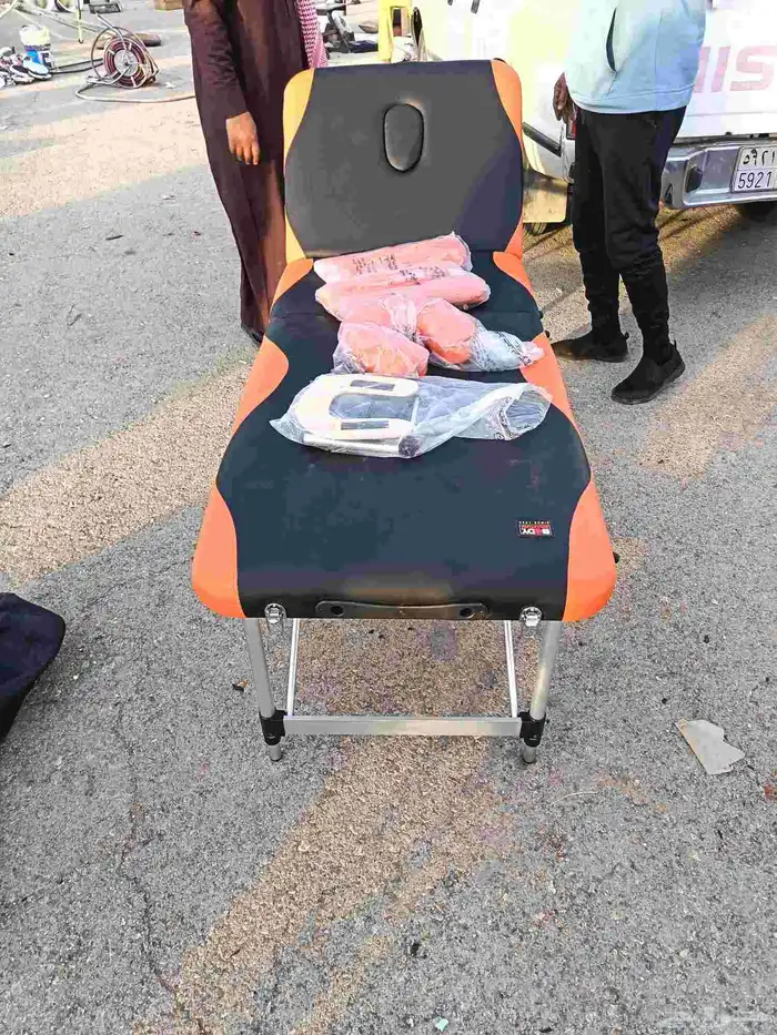 طاولة مساج قابلة للطي بحالة ممتازة 6