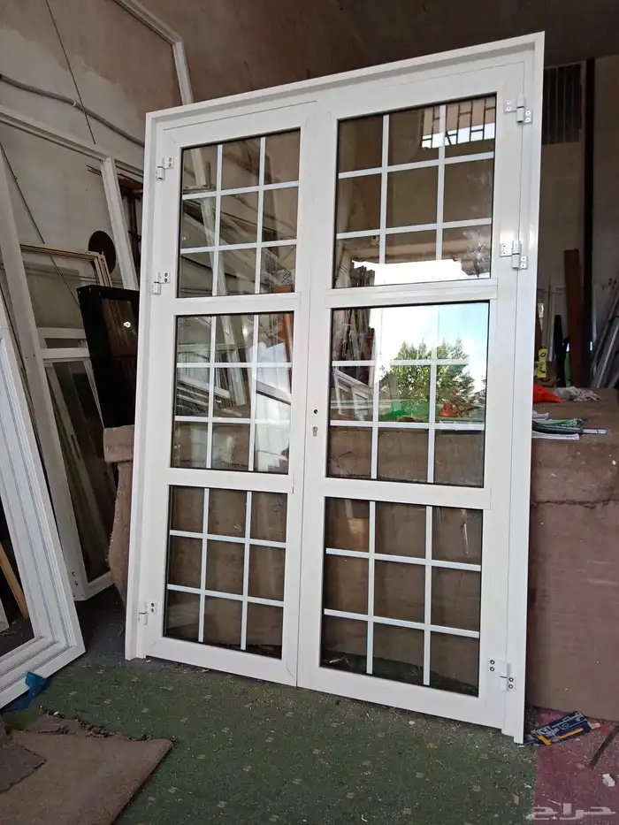 للالمنيوم والزجاج السكريت 4