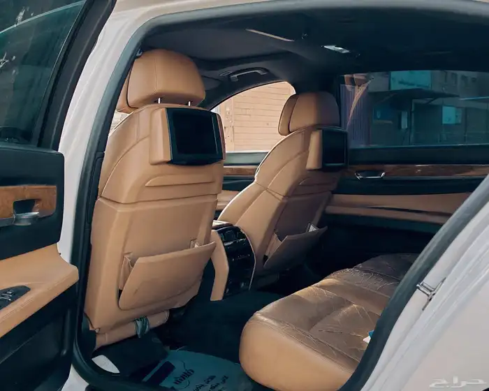 بي أم دبليو 2011 470L 8