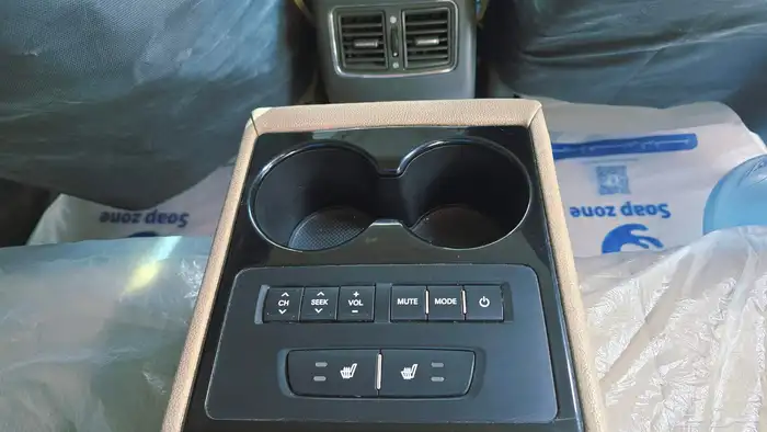 كيا كادينزا 2012 8