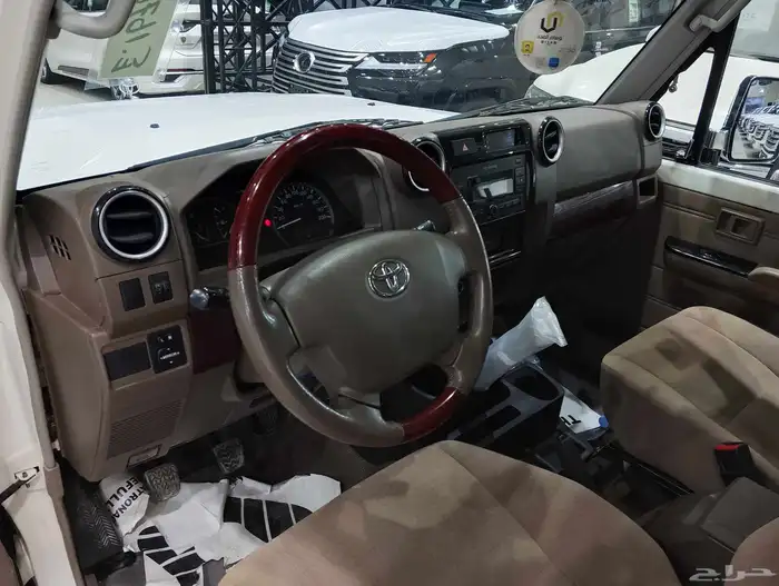 للبيع تويوتا ربع 2022 سعودي سلق دفلوك شرط بدي ومحركات 7