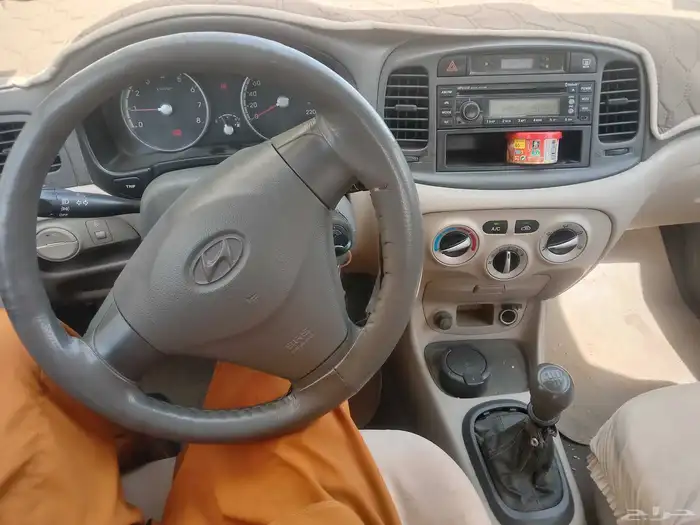 Hyundai Accent 2011 3