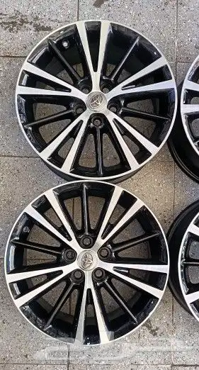 جنوط كورولا2018 مستعمل أصلي وكالة 2