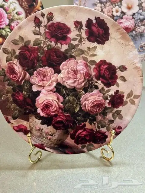 طاولة ايكيا ومراية واكسسوارات منزل جديدة 6