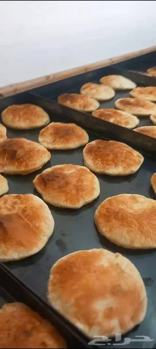 خباز عيش بر وابيض فرد يدوى او فراده على فرن الطاقه او السير 14