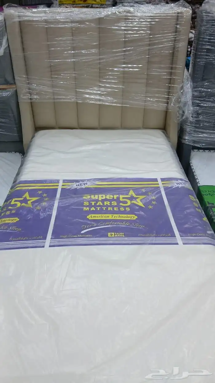 Bed for sale in excellent condition 12