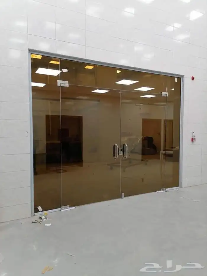 للالمنيوم والزجاج السكريت 3