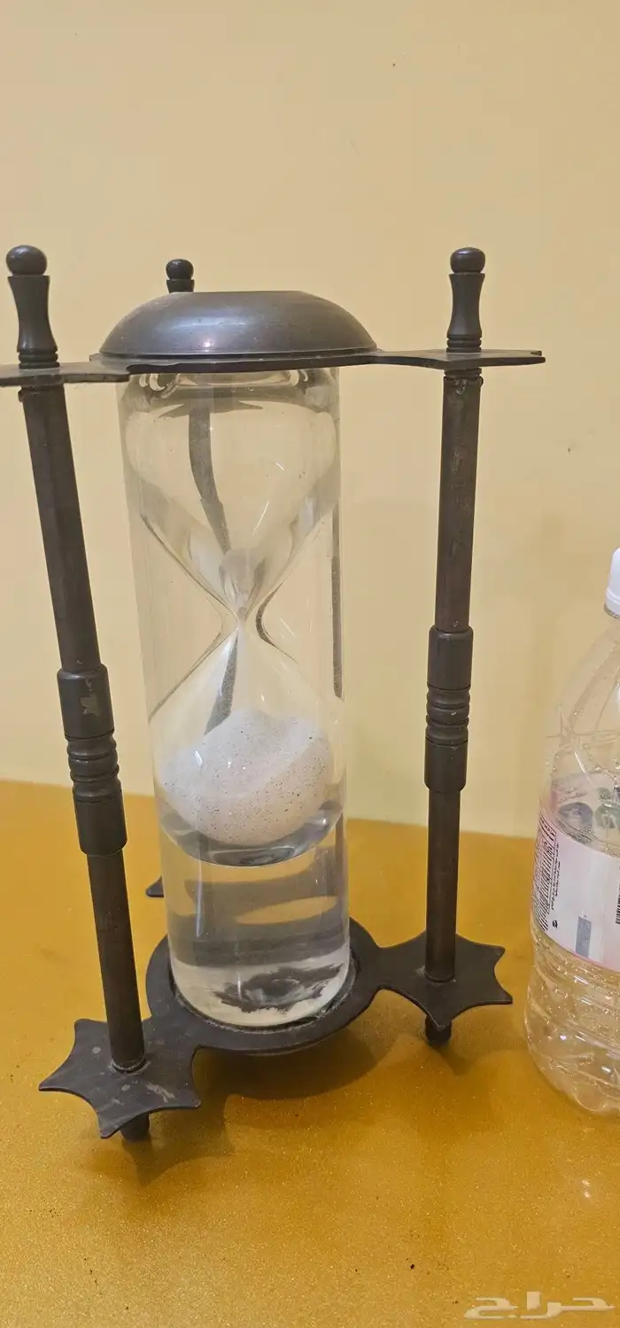 ساعة رملية قديمة جدا ونادرة 2