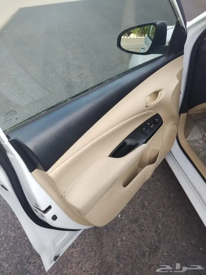 تويوتا يارس Y موديل 2022 8