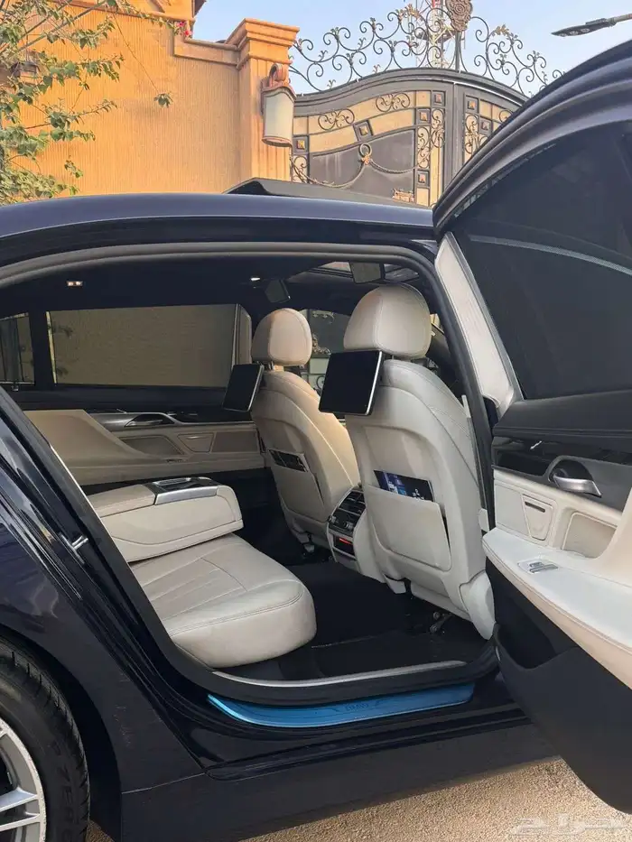 بي ام دبليو 2019 - 730Li سعودي 16
