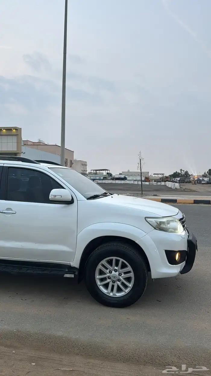 جيب فورتشنر 2012 سته سلندر 10